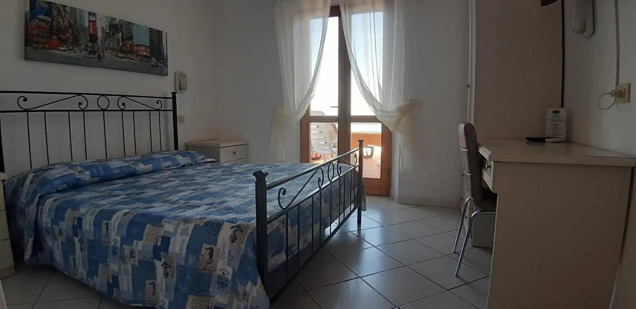 Hotel Oleandro Marciana  2*, Marciana (Isola d'Elba)